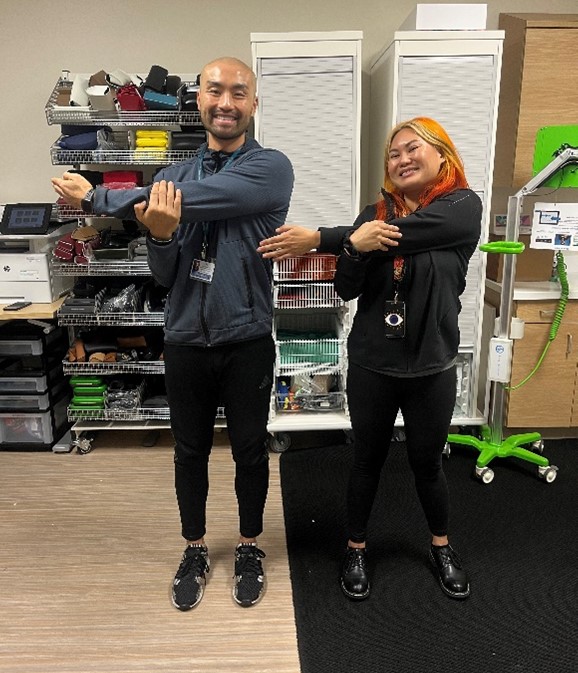 standing shoulder stretch_2